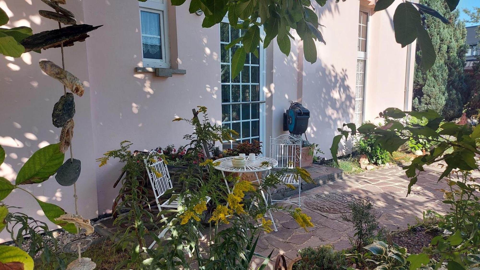Leipzig Ferienwohnung In Ruhiger Lage Bagian luar foto