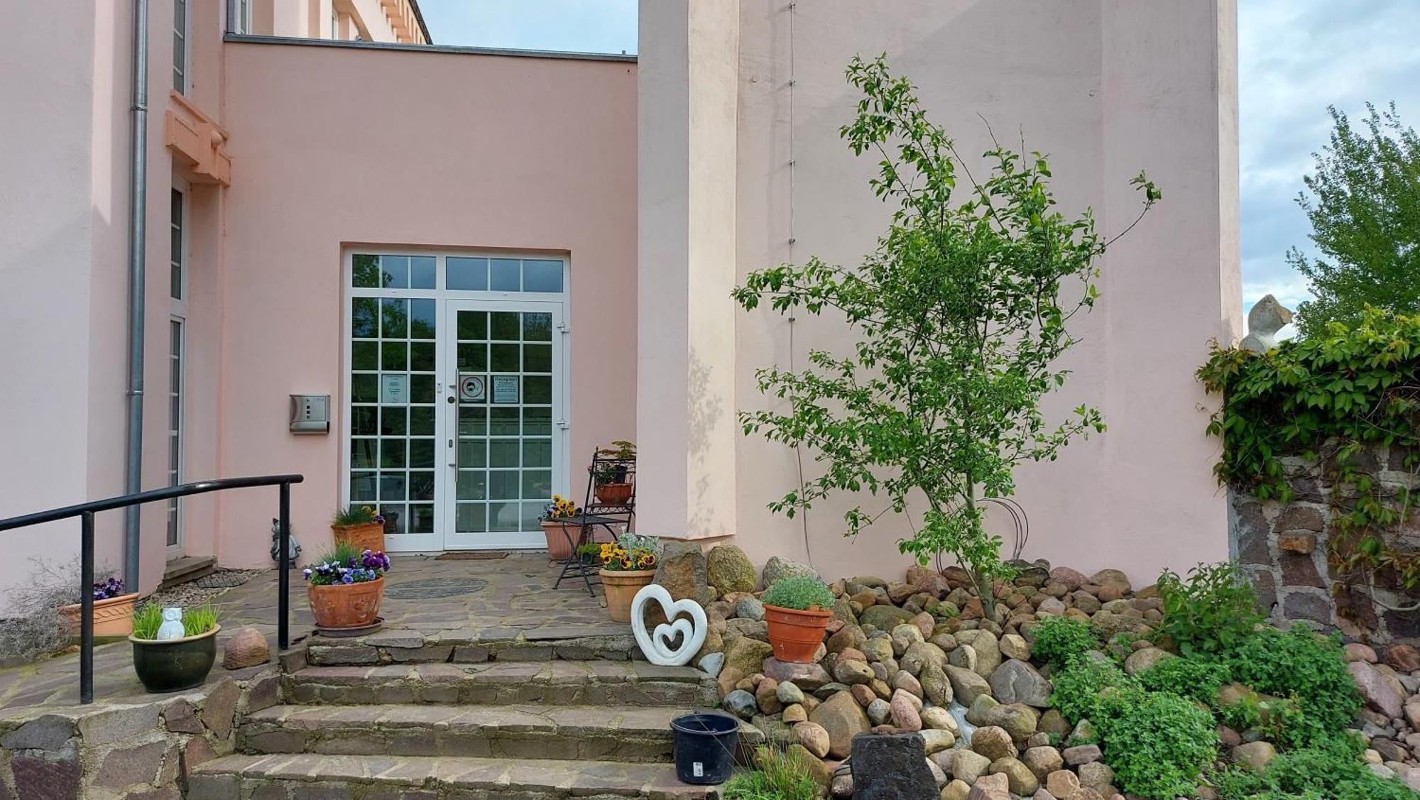 Leipzig Ferienwohnung In Ruhiger Lage Bagian luar foto